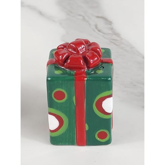 Fitz & Floyd Salt & Pepper Shakers 3 1/2" Ceramic 2007 Holiday Home New w/ Box - Picture 5 of 15